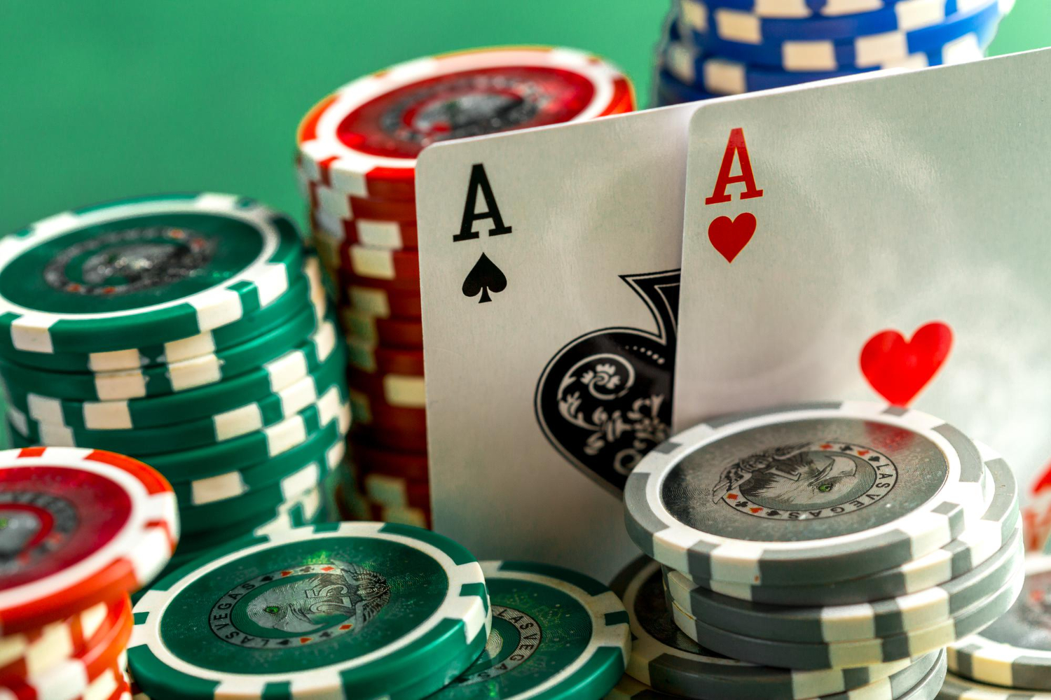 Poker online: Làm thế nào để phát hiện những đối thủ mạnh