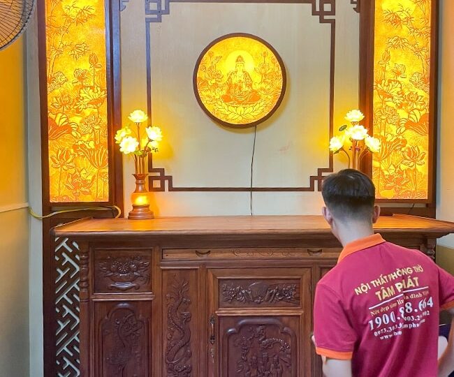 Bàn Thờ Gia Tiên: Nơi Gìn Giữ Hồn Cốt Của Mỗi Gia Đình Việt